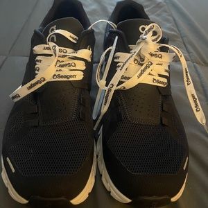 On Cloud Running Sneakers